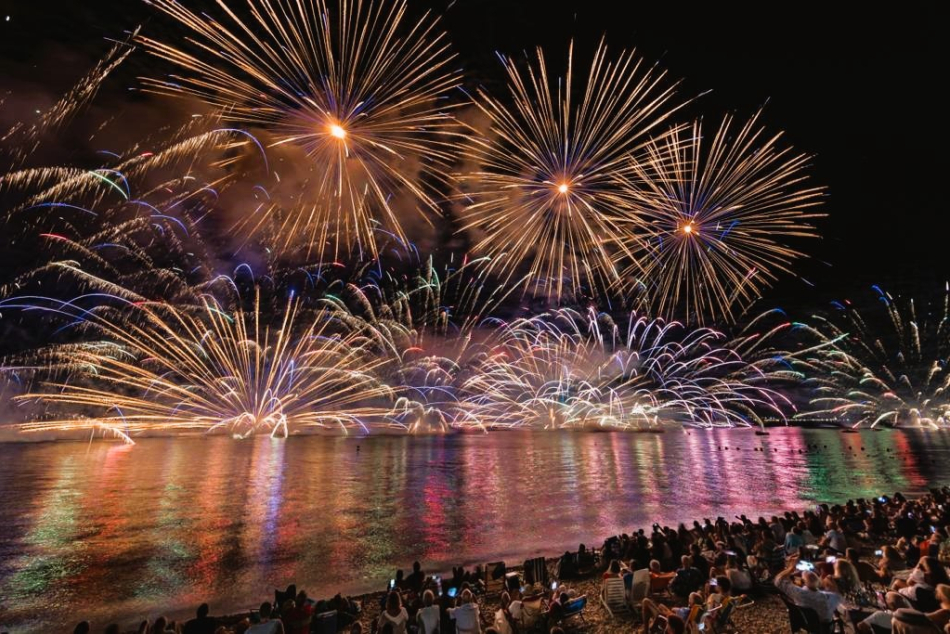 Castell de l'Olla: A Spectacular Firework Fiesta in Altea